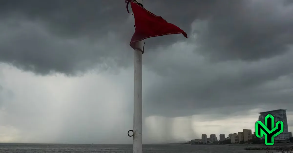 Trudy avanza categoría 2 y llega el frente frío 2: 9 estados mexicanos bajo alerta por lluvias y vientos